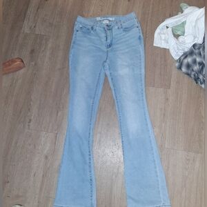 NWOT Light Blue No Boundaries Women's Jeans Size 6